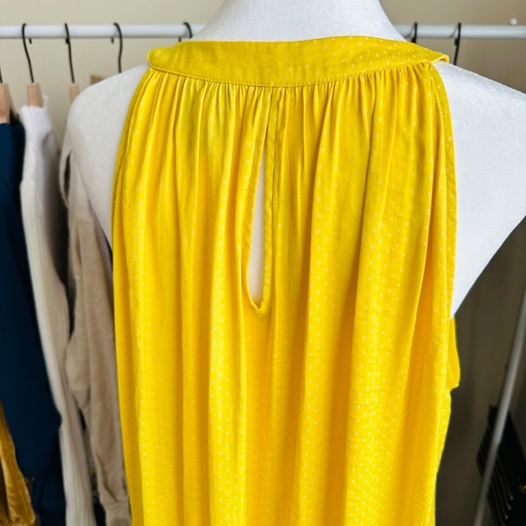CAbi  |  Sunshine reversible tank blazing yellow size M - Picture 7 of 10